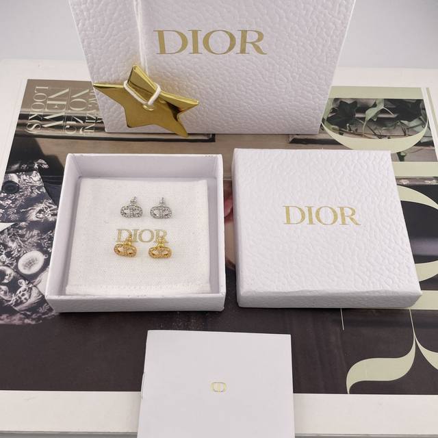 We offer a small CD stud earring set, priced at 3400. These earrings are availa