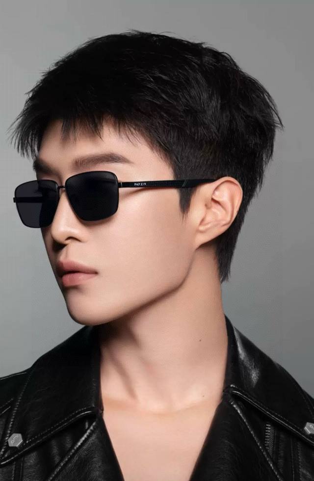 Lv Men's Colorful Aviator Polarized Sunglasses Material: HD Nylon Thickened Card