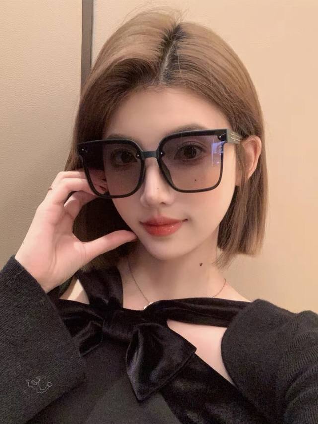 Dio* new sunglasses fashion light luxury sunglasses for women high-end square fr