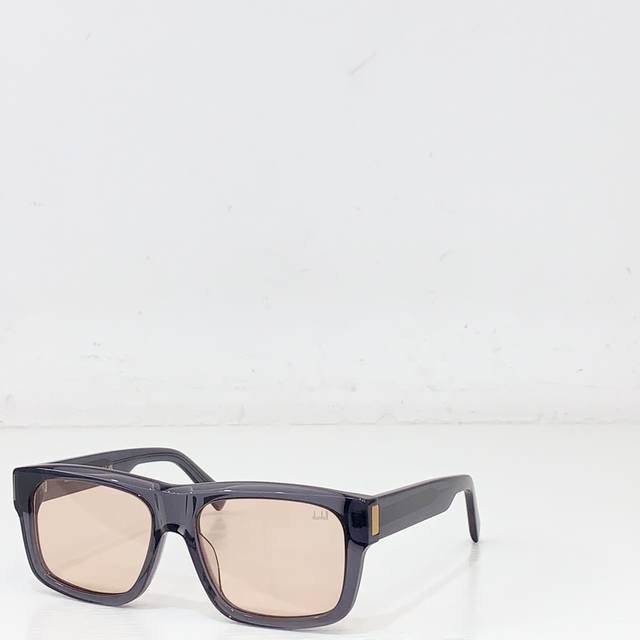 Dunhil* Model: Du0033S Size: 60 ports 16-140