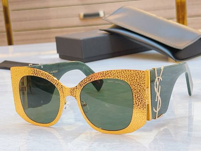 Saint Lauren* new sunglasses, Model: Sl M242, Size: 54/22-145