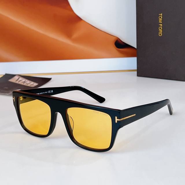 Tom For* Model: Ft0907 Size: 55 ports 19-145