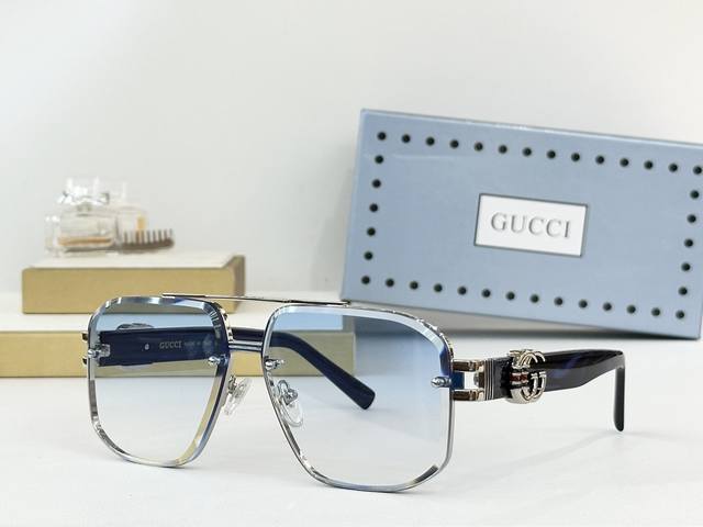 Gucc* Model: Gg1596 Size: 63 ports 13-140