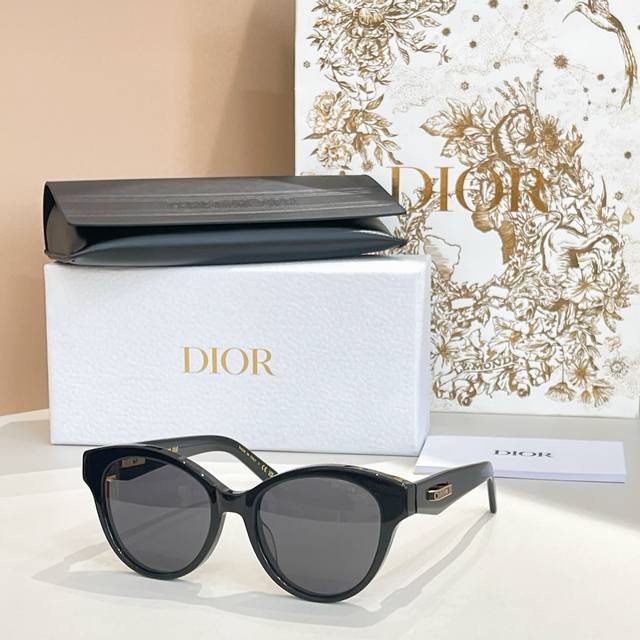 Dio*Model: Diorcdioro B2Isize: 51 ports 18-140