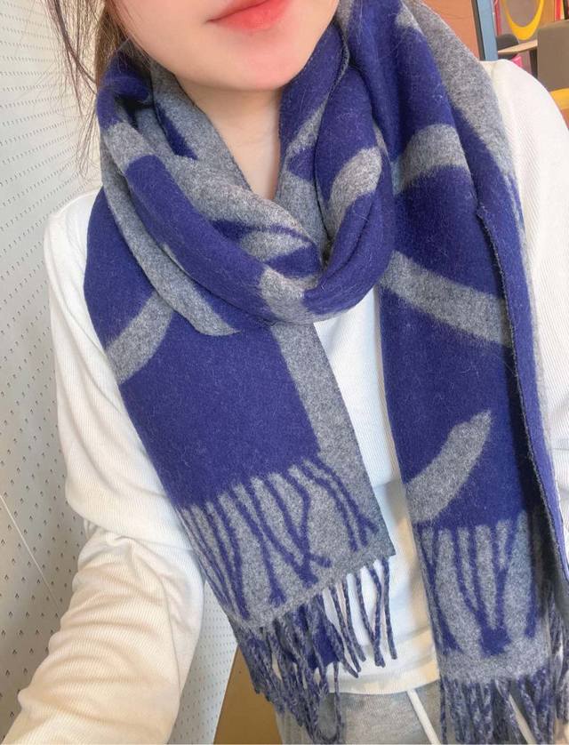 Loewe's new Loewe milk tea. I was lucky enough to get my hands on this brand's p