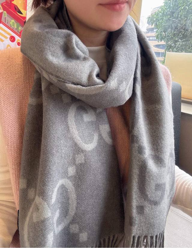 Gucci's latest rare quality is so beautiful! Gucci's latest ZG synchronized patt