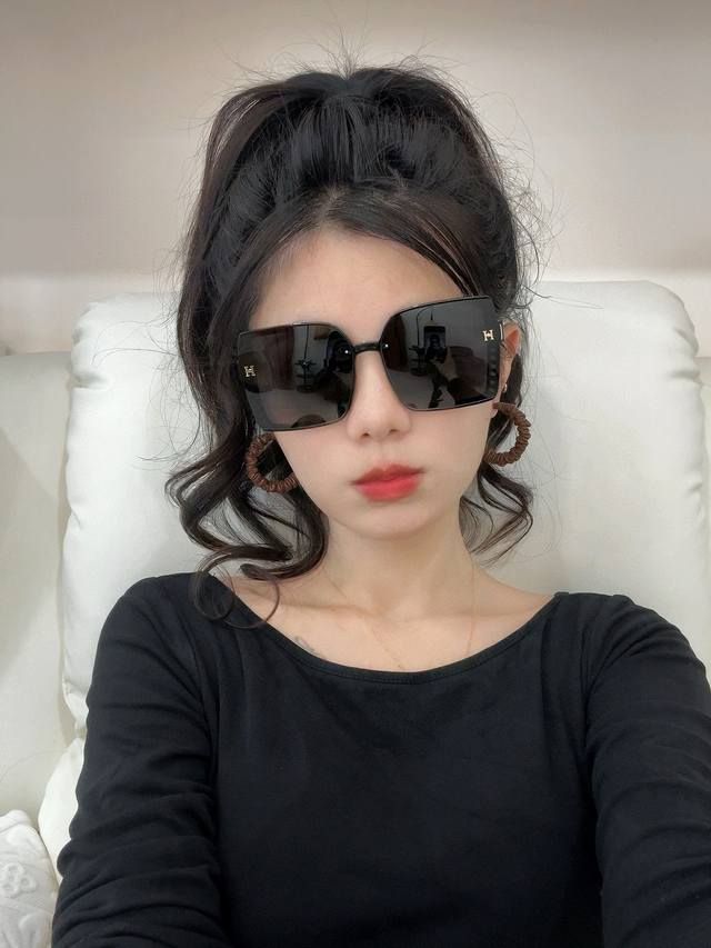 2025 New Hermes Women's Polarized Sunglasses Polaroid HD Lenses High Quality Tr-