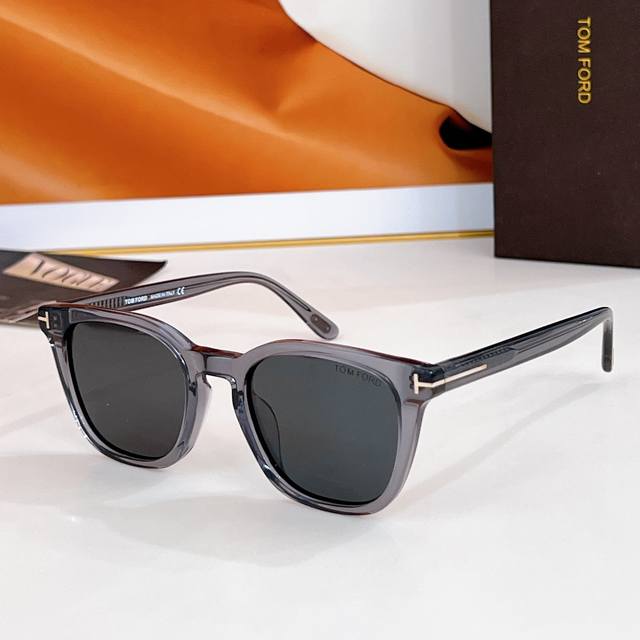 Tom For* Model: Tf6014 Size: 51 ports 21-145