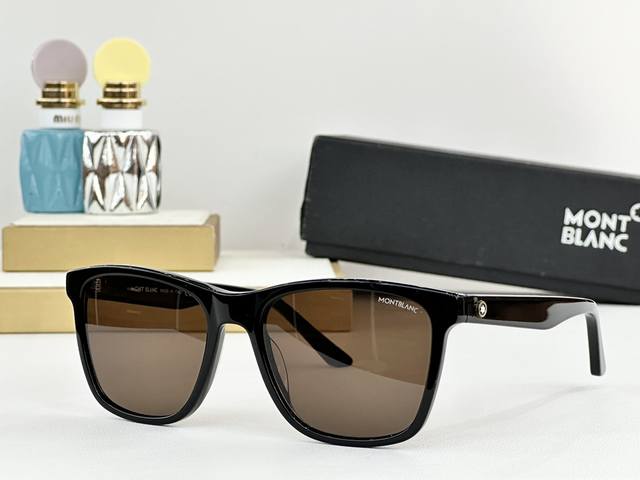 Mont Blan* Model:Mb0399S Size: 55 ports 19-145