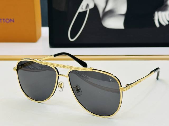 Louis Z1415E Size: 59 mouth 15-145 Vibrant and unique personality show your gene