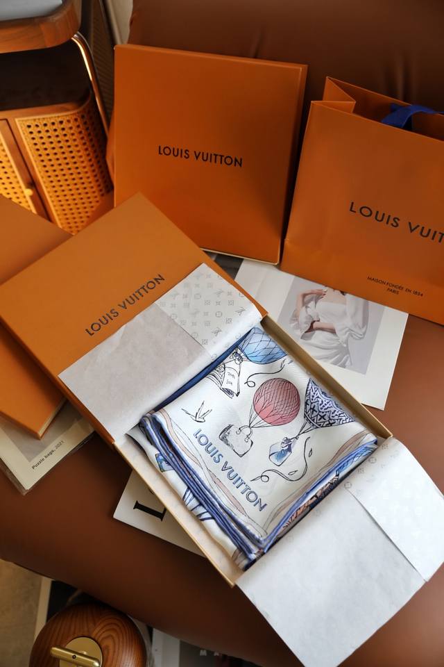 The same style as Liu Yifei, the story of the rose, updated simultaneously! Lou