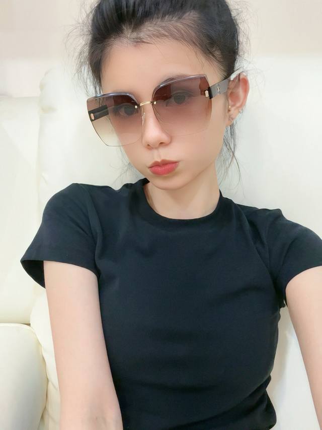 Chanel 2025 new women's square frame sunglasses driving sunglasses new metal fr