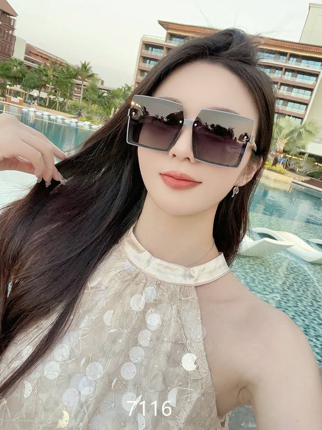 Special offer on new Chanel models! New arrivals! New arrivals! Women's high-de