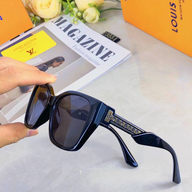 Louis Vuitto* new European and American style cat-eye sunglasses, fashionable la