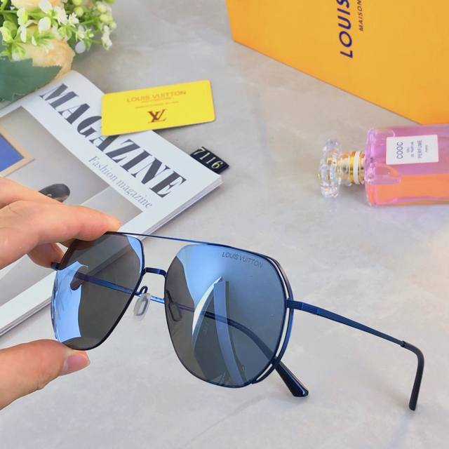 Louis Vuitto*2025 new nylon polarized sunglasses driving trend sunglasses fashio