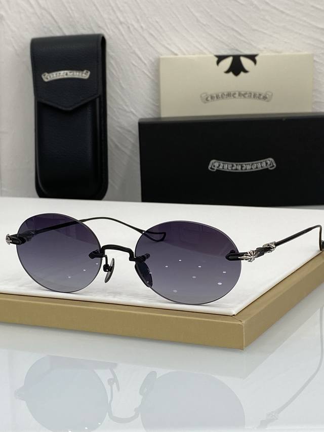 New Chrome Heart European and American style frameless round mirror abstinence