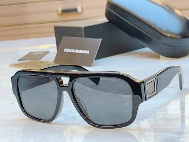 Dolce & Gabban* D*G new sunglasses, Model: Dg4506, Size: 58 mouth 16-145