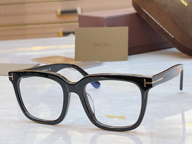 Tom For* Tom Ford new glasses frame, Model: Ft0646, Size: 53 20-145