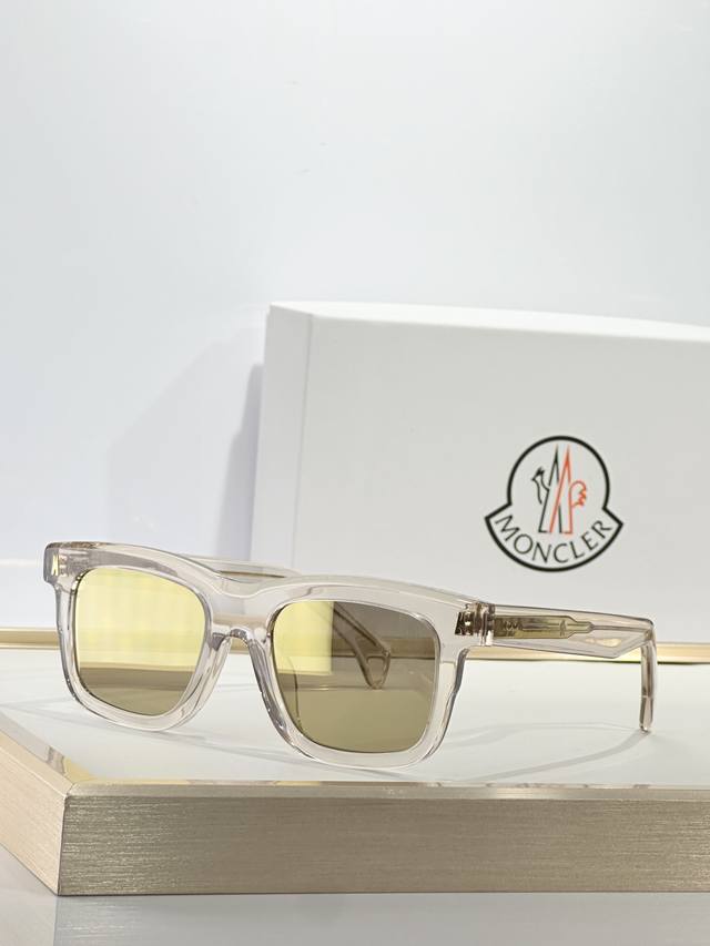 Moncler Model: Me6004 Size: 51 ports 21-145 M