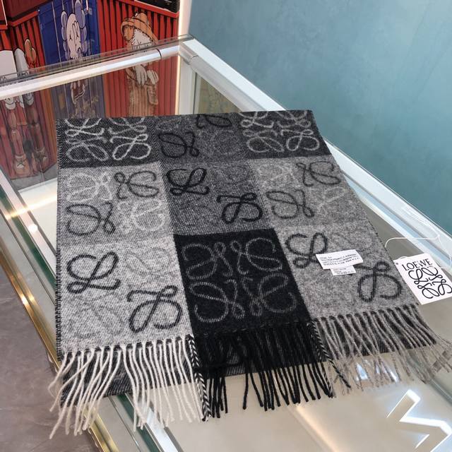 Gray! , a timeless classic that's all the rage online. Double-sided checkerboar