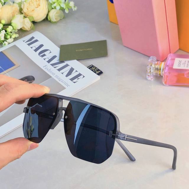 Tom For*Super cool aviator sunglasses 2025 new men's driving sunglasses summer a