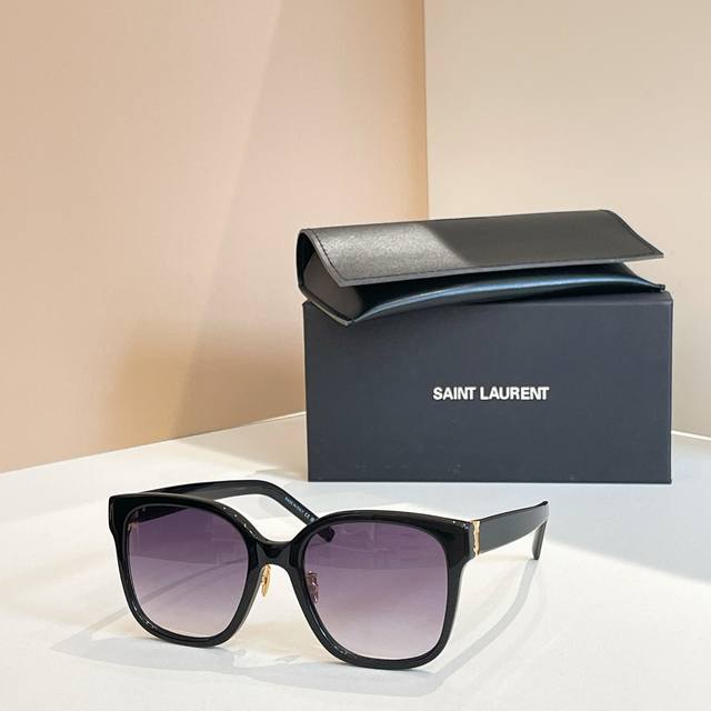 Saint Lauren*Model: Sl M105Size: 55 ports 20-150