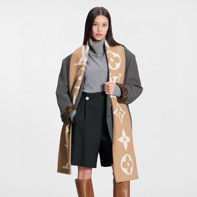 Warm and fashionable. High-quality surprises for autumn and winter! A beautiful