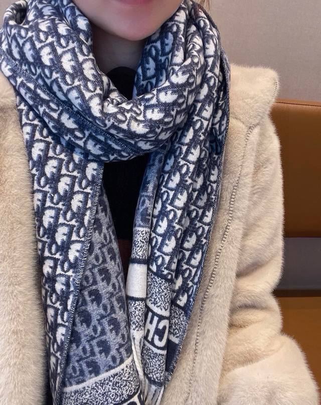 Product Name: D Yazhi Long ScarfFabric: CashmereSize: 200*45 Color: Black Gray,