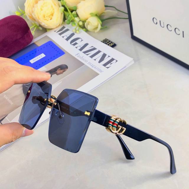 Gucc* Sunglasses for Women 2025 New Anti-UV Travel Photography Sunglasses Big Fa