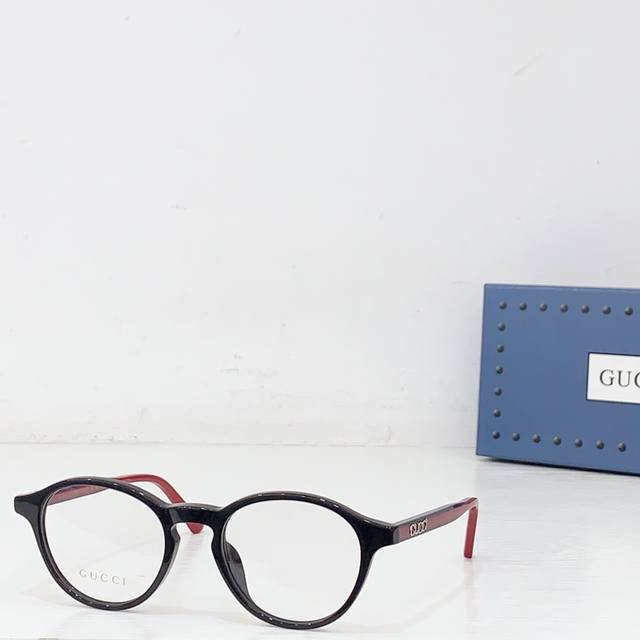 Gucci Mod:Gg1871O Size:49 ports 20-145