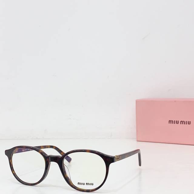 Miu Mi*Model:Vmu 02W-Fsize: 50 ports 18-140