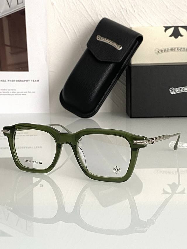 Titanium! Chrome Heart Chrcumption Size: 52-20-137