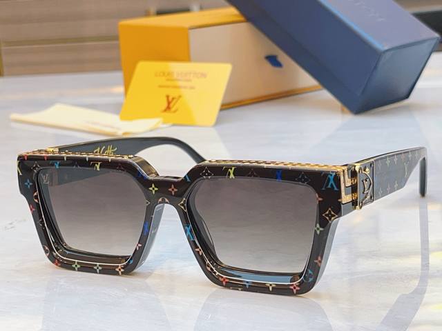 Louis Vuitto* New Sunglasses, Model: M96006Wn, Size: 56