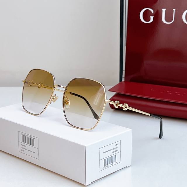 Classic Horsebit Sunglasses Gucc* Mod