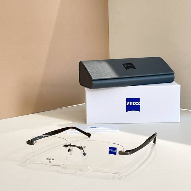 Zeizz Model: Zs23134 Albsize: 55mm 17-145mm high version ~~Titanium~~