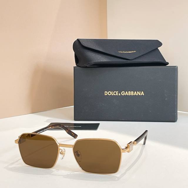 Dolce & Gabban*Model: Dg2316Size: 52 ports 14-145