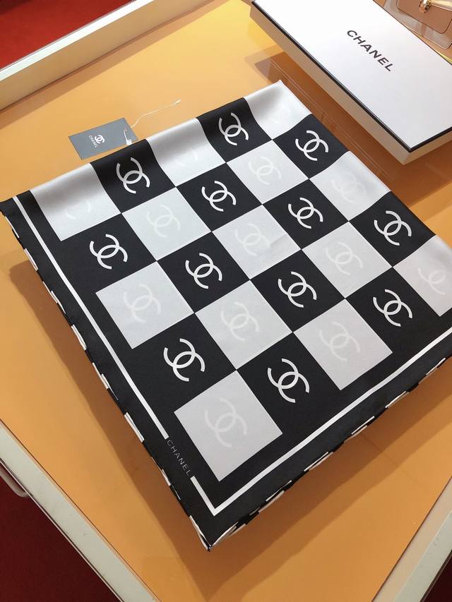 Scc2312 Original Chanel checkerboard 90cm silk square scarf, made of top-grade t