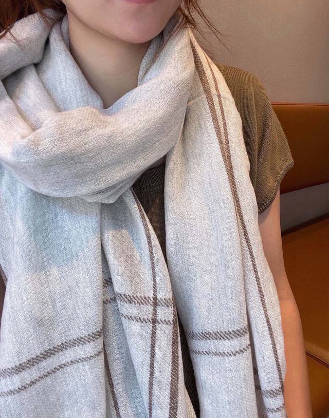 True Fragrance Series Chanel Chanel style scarf and shawl, fashionable and luxu