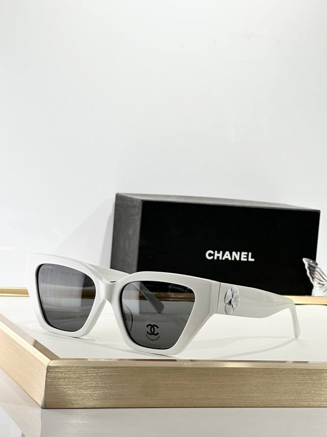 Chanel Model: Ch5116 Size: 54 ports 18-142