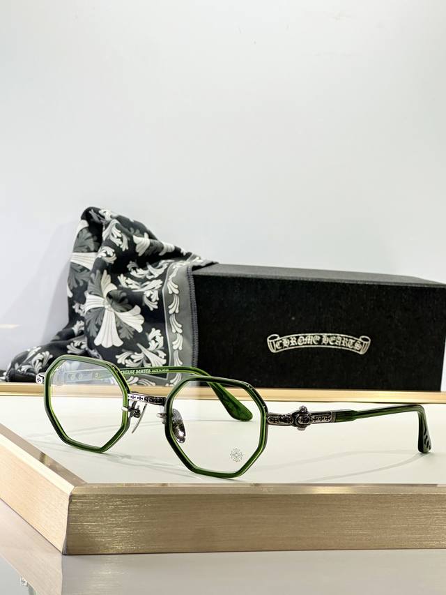 Chrome Heats Mod: Tatters Size: 48 ports 24-150