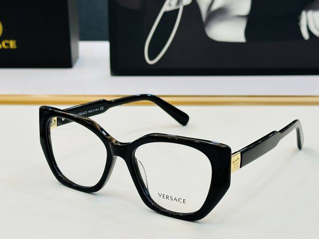 Versacemodel: Ve3357 Size: 54 18-145 Z has a fan