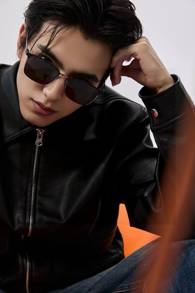 Gucci 2025 new men's and women's couple's sunglasses, polygonal, IP-plated, neve