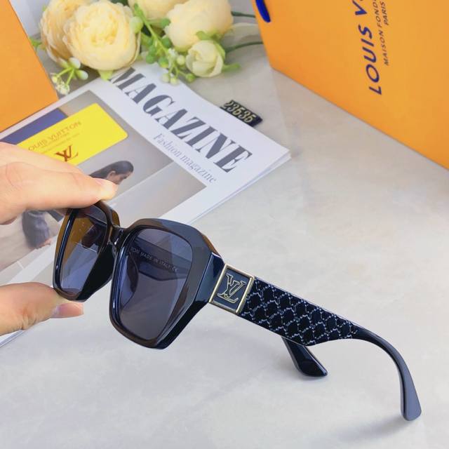 Louis Vuitto* new sunglasses for women, European and American narrow frame, smal