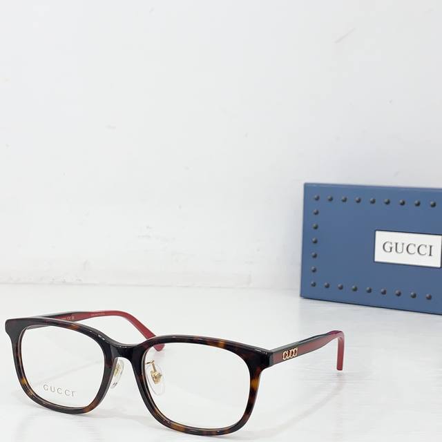 Gucc* Model: Gg1873Ok Size: 53 ports 19-145