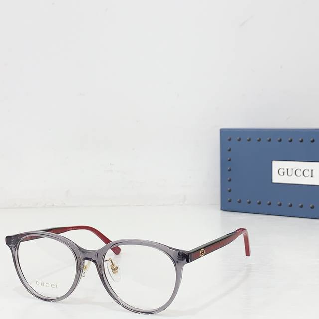 Gucc* Model: Gg1867Ok Size: 51 ports 19-145