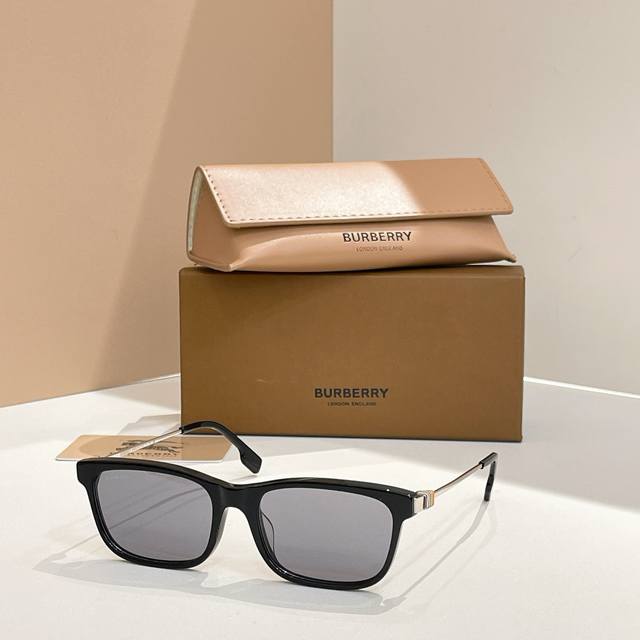 burberr*Model: Be2384 Size: 53 ports 19-145