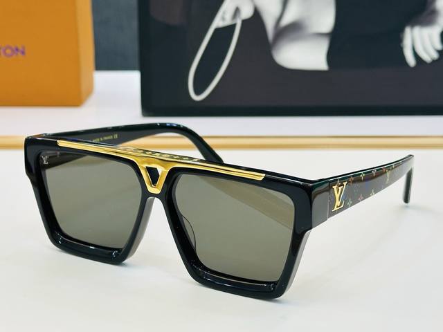 Louis Z1502E Size: 61 mouth 13-145 Vibrant show unique personality show the atmo