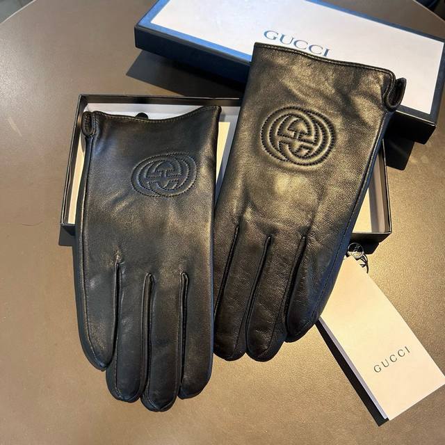 2025 new exclusive touchscreen gloves for men, Gucci couples' gloves. Men's and