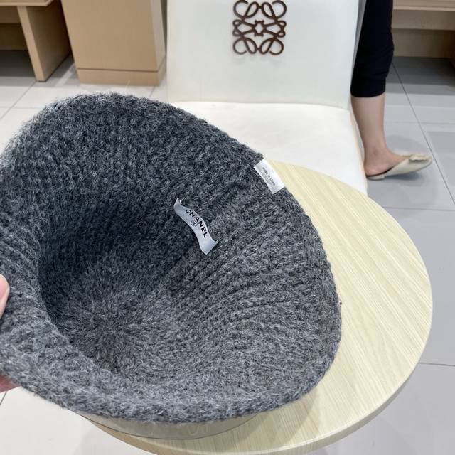 Chanel Chanel warm bucket hat women's 2025 new autumn and winter solid color thi