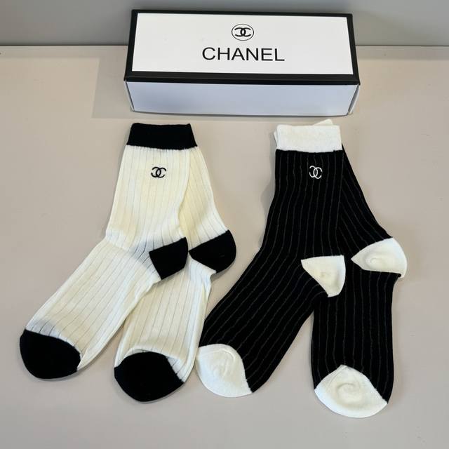 Chanel's new early autumn stockings, classic style, fashionable and advanced! A